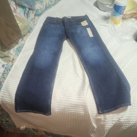 LEVIS NWT MENS  SZ 32 x 30 RELAXED SIGNATURE BLUE JEANS PANTS - Picture 1 of 6